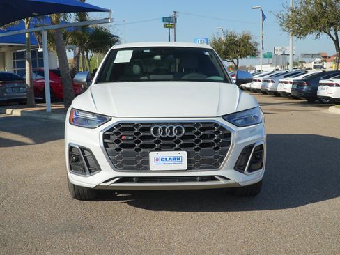 Used 2022 Audi SQ5 Premium w/ Convenience Package image 2