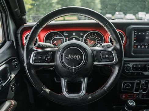 Used 2018 Jeep Wrangler Unlimited Rubicon w/ Steel Bumper Group AWD/4WD image 8