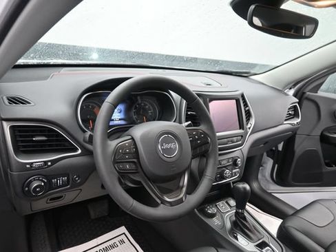 Used 2022 Jeep Cherokee Trailhawk w/ Premium Leather Package AWD/4WD image 14