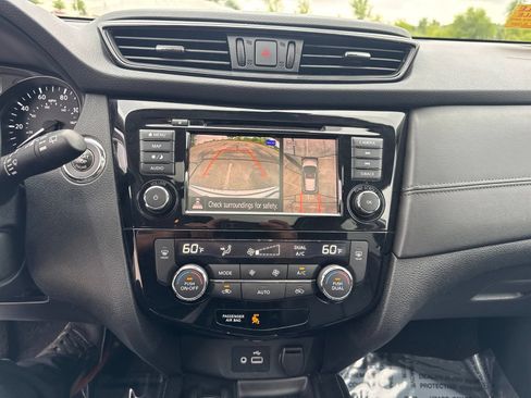 Used 2020 Nissan Rogue SL w/ Premium Package AWD/4WD image 25