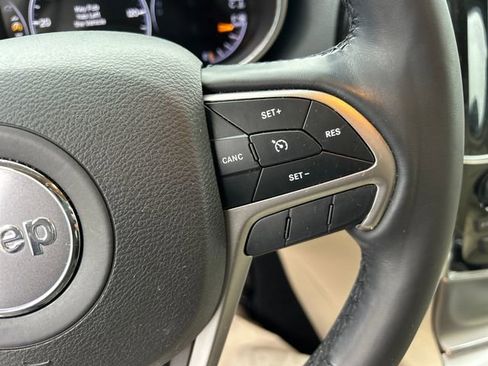 Used 2021 Jeep Grand Cherokee Limited w/ Trailer Tow Group IV image 15