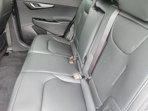 New 2025 Kia EV6 Wind image 10