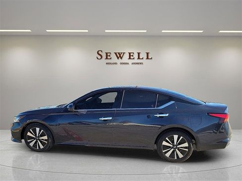Used 2020 Nissan Altima 2.5 SL image 2