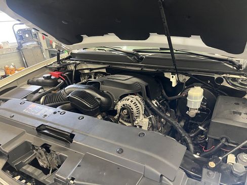 Used 2013 Chevrolet Tahoe LTZ image 13