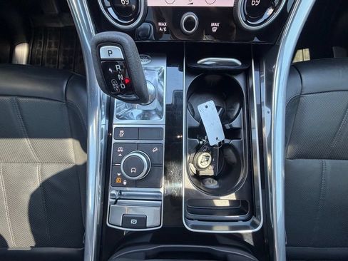 Used 2020 Land Rover Range Rover Sport HST AWD/4WD image 12