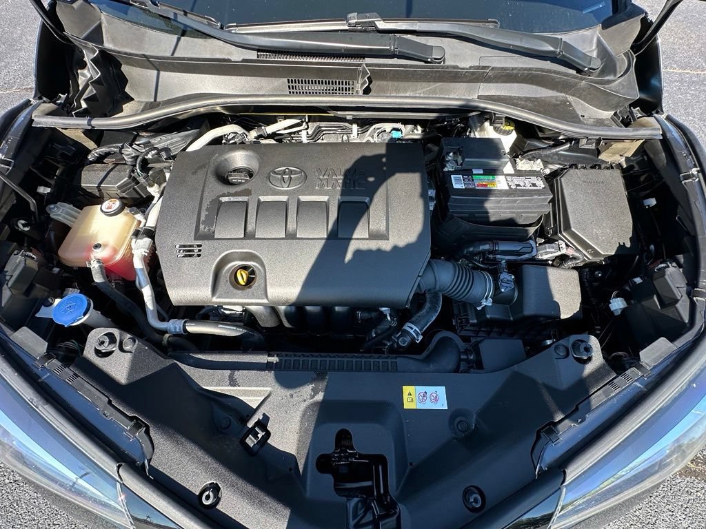Used 2018 Toyota C-HR XLE FWD image 33