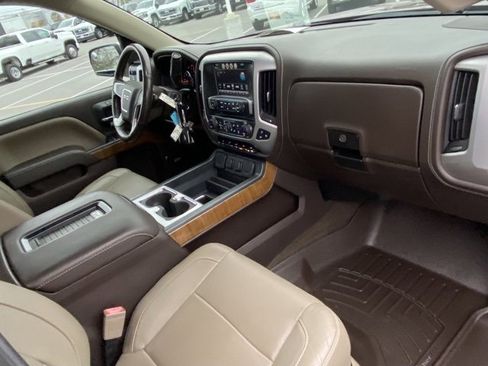 Used 2017 GMC Sierra 1500 SLT image 24