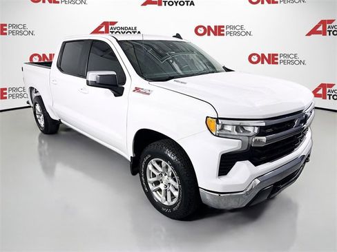 Used 2022 Chevrolet Silverado 1500 LT w/ Z71 Off-Road Package image 1