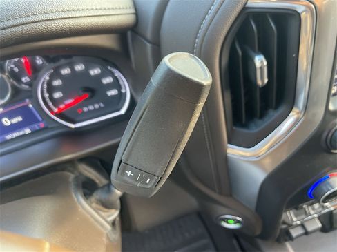 Used 2020 Chevrolet Silverado 2500 LTZ w/ LTZ Plus Package image 15