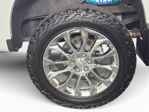 Used 2022 Chevrolet Silverado 1500 LT Trail Boss w/ Safety Package AWD/4WD image 21