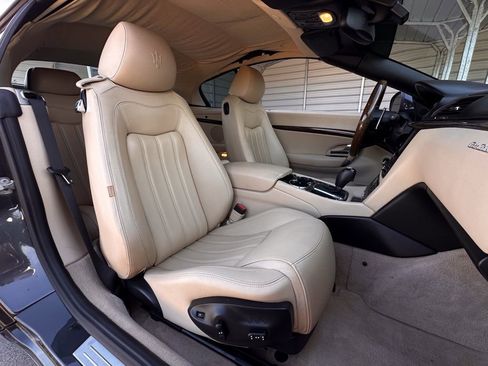 Used 2011 Maserati GranTurismo Convertible image 12
