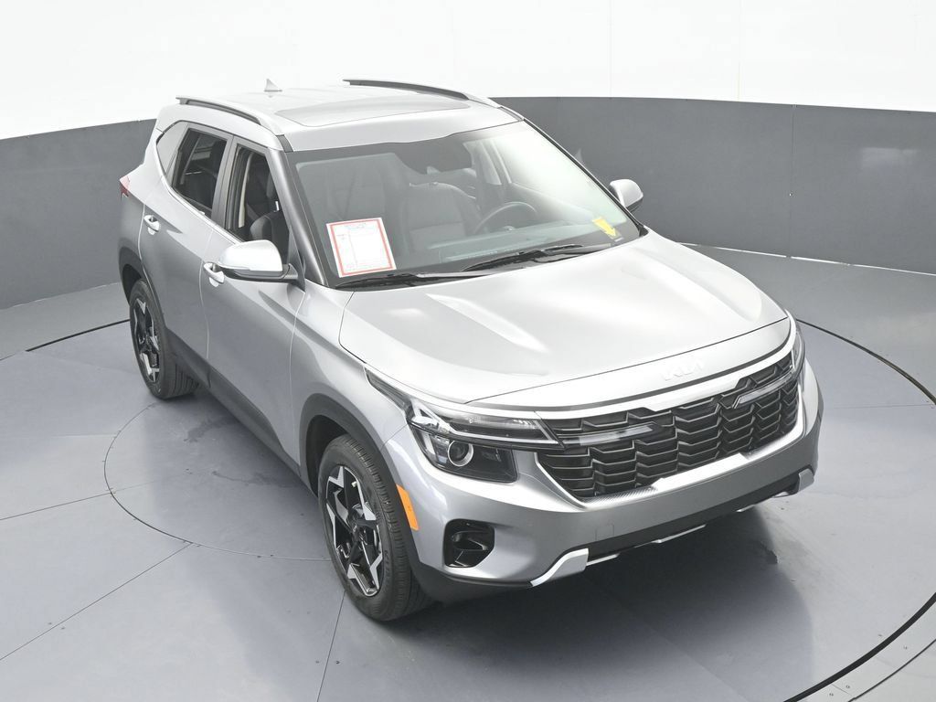 Used 2025 Kia Seltos EX w/ EX Sunroof Package FWD image 51