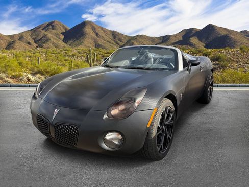 Used 2007 Pontiac Solstice Convertible w/ Premium Package RWD image 13