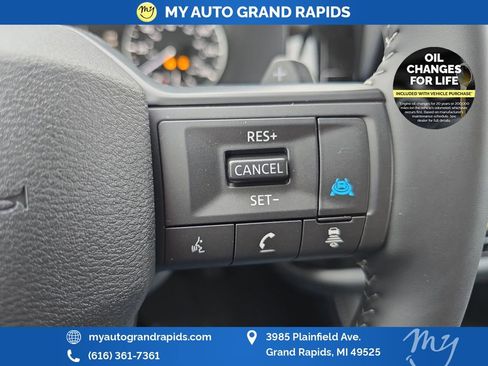 Used 2026 Nissan Pathfinder SV AWD/4WD image 15