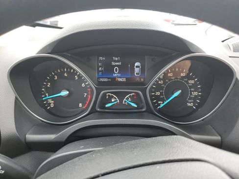 Used 2017 Ford Escape SE FWD image 25