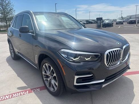 Used 2023 BMW X5 xDrive40i w/ Premium Package AWD/4WD image 2