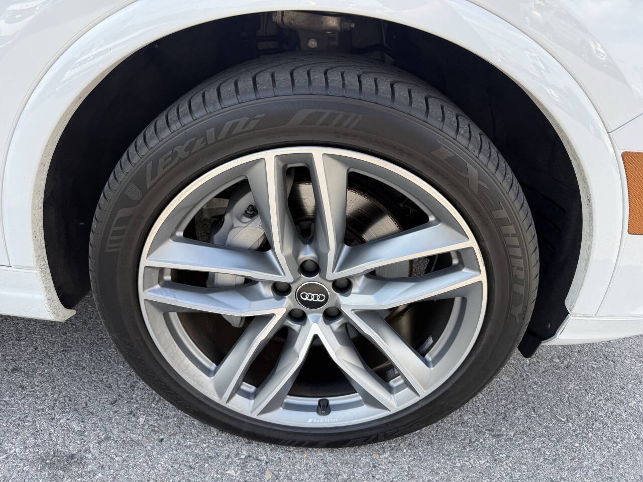 Used 2018 Audi Q7 3.0T Prestige w/ Prestige Package AWD/4WD image 24