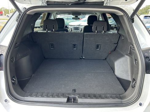 Used 2020 Chevrolet Equinox LT image 10