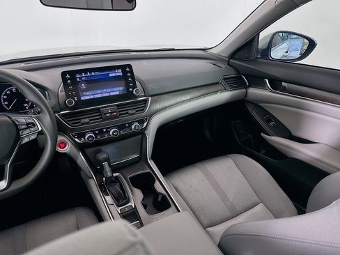 Used 2019 Honda Accord EX image 24