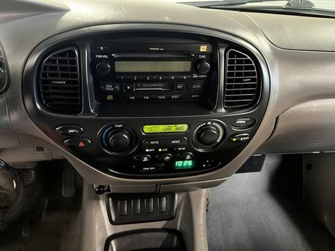Used 2005 Toyota Sequoia SR5 RWD image 25
