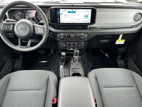 New 2026 Jeep Gladiator Sport AWD/4WD image 12