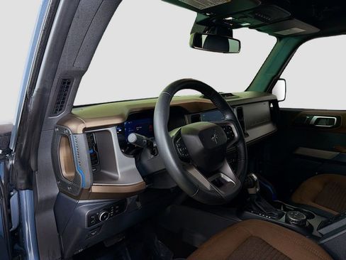 Used 2023 Ford Bronco Outer Banks image 17