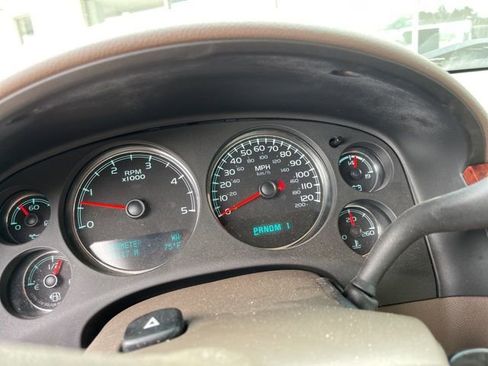 Used 2014 Chevrolet Silverado 2500 LTZ w/ LTZ Plus Package AWD/4WD image 8