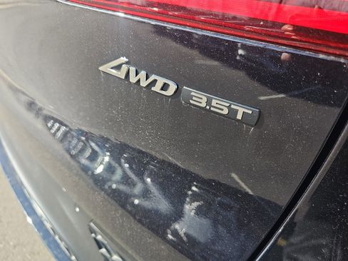 Used 2025 Genesis GV70 3.5T Sport w/ Sport Prestige Package image 9