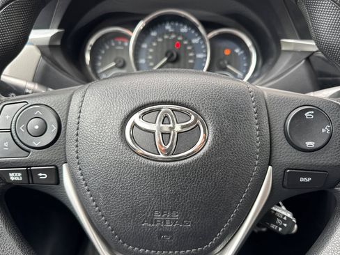 Used 2015 Toyota Corolla LE FWD image 25