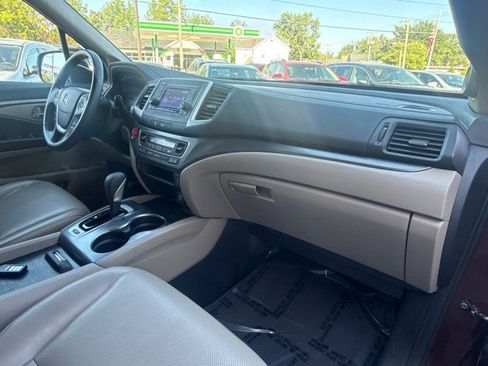 Used 2017 Honda Ridgeline RTL image 16