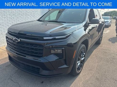 Used 2024 Chevrolet Traverse LS w/ Midnight/Sport Edition FWD image 1