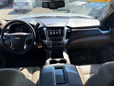 Used 2019 Chevrolet Suburban LT image 38