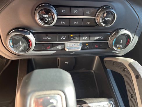 Used 2022 Ford Bronco Outer Banks AWD/4WD image 29
