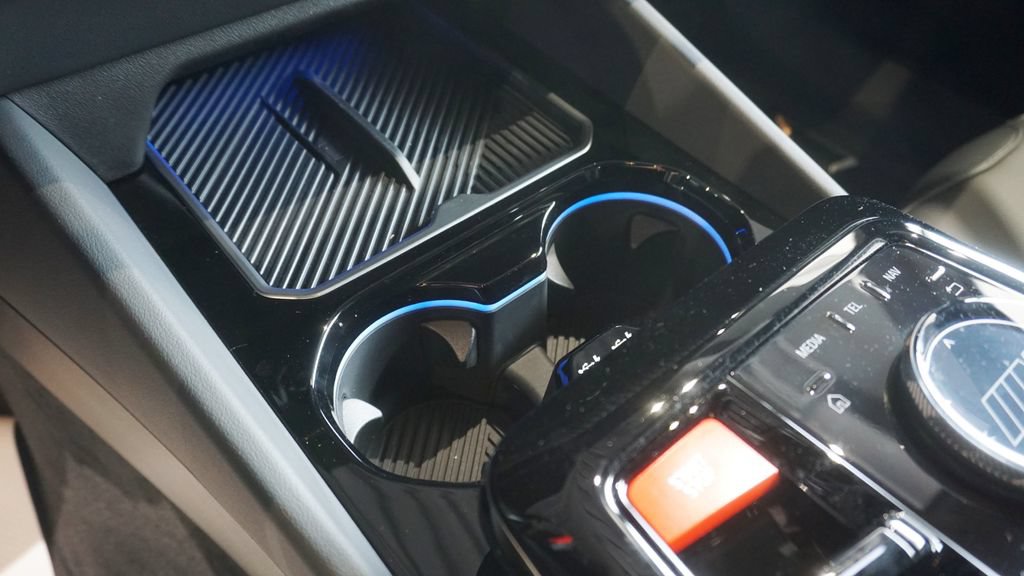 New 2027 BMW M5 Touring AWD/4WD image 20