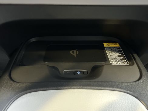 Certified 2024 Toyota Corolla SE w/ SE Package image 29