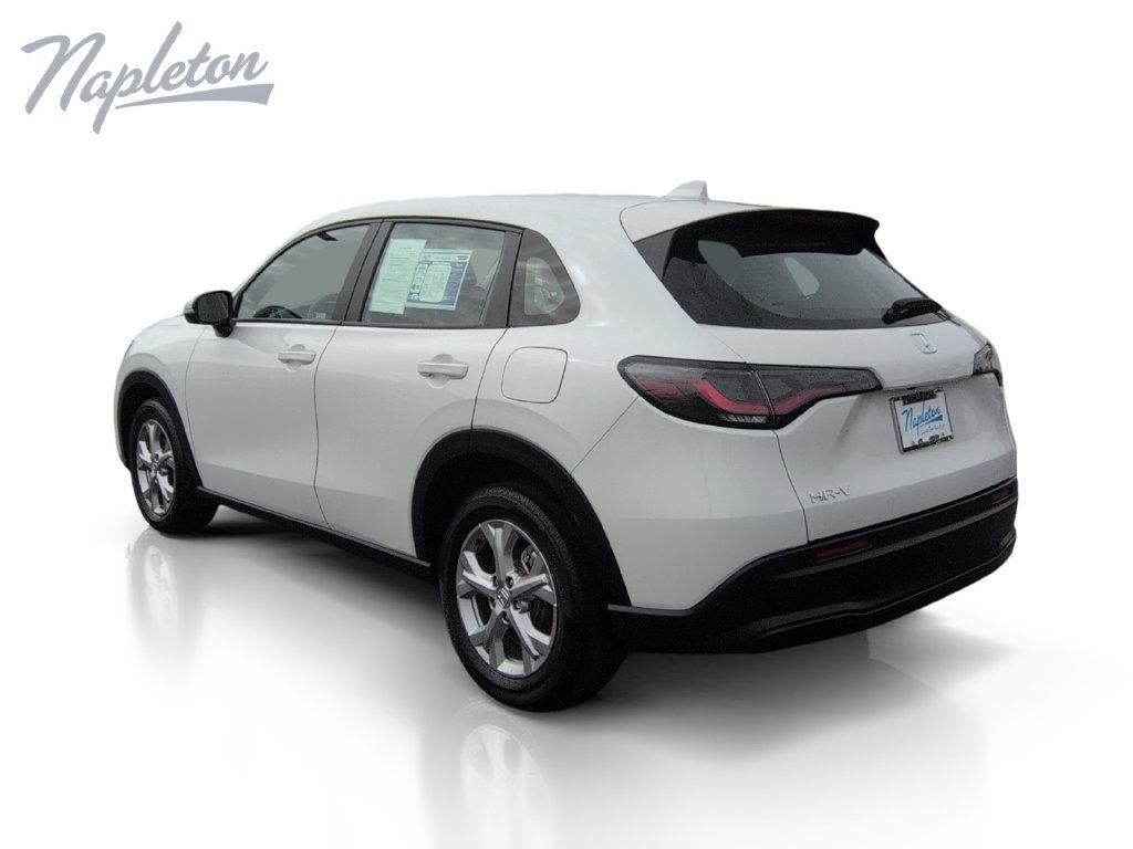 Used 2024 Honda HR-V LX image 3