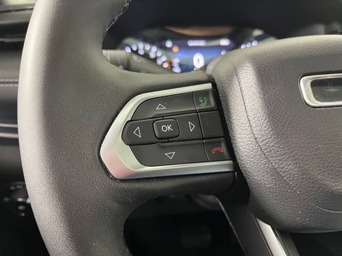 Used 2023 Jeep Compass Latitude w/ Sun and Sound Group AWD/4WD image 17