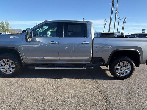 New 2026 Chevrolet Silverado 3500 High Country w/ High Country Premium Package AWD/4WD image 8