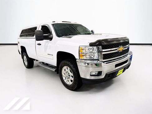 Used 2012 Chevrolet Silverado 2500 LT w/ Interior Plus Package AWD/4WD image 3