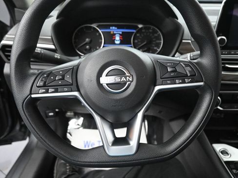 Used 2024 Nissan Altima 2.5 SV image 30