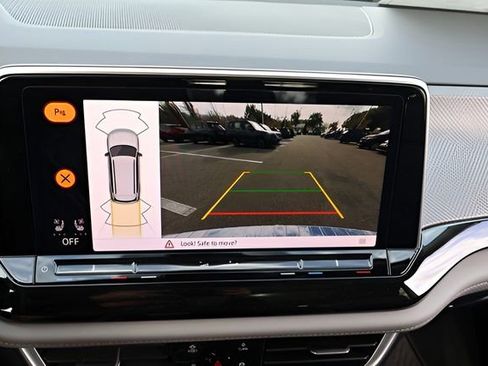 New 2026 Volkswagen Atlas Peak Edition AWD/4WD image 25