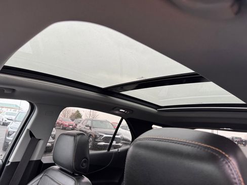 Used 2022 Chevrolet Equinox Premier AWD/4WD image 5