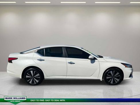 Used 2022 Nissan Altima 2.5 SV w/ SV Premium Package AWD/4WD image 33