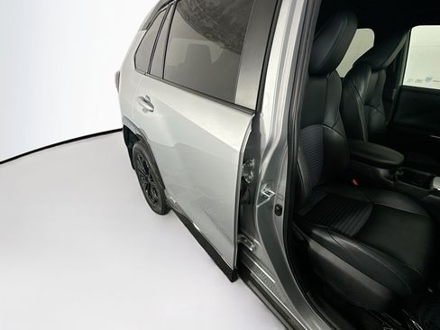 Used 2024 Toyota RAV4 XSE AWD/4WD image 28