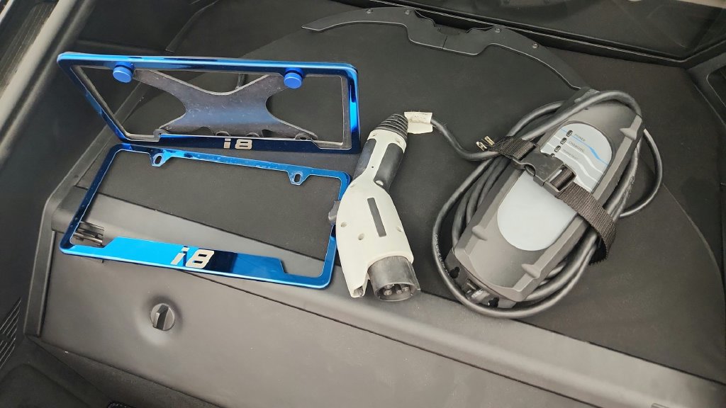 Used 2015 BMW i8 AWD/4WD image 41