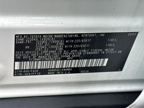 Used 2022 Toyota RAV4 XLE image 32