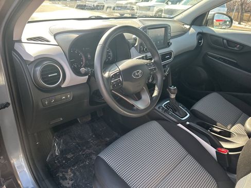 Used 2021 Hyundai Kona SEL Plus image 11