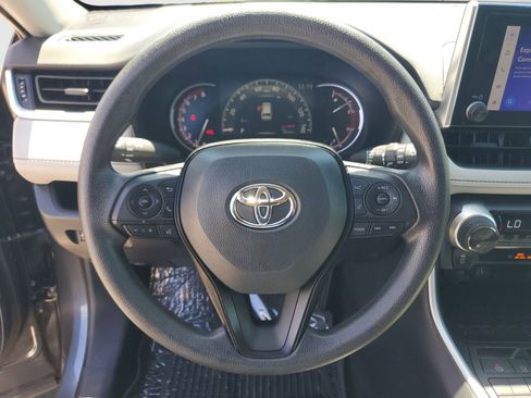 Used 2023 Toyota RAV4 XLE image 22
