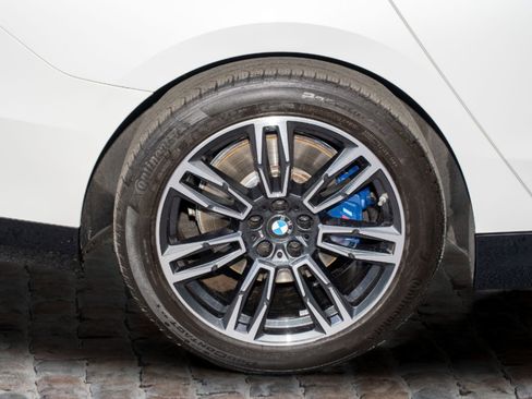 Used 2025 BMW 530i image 41