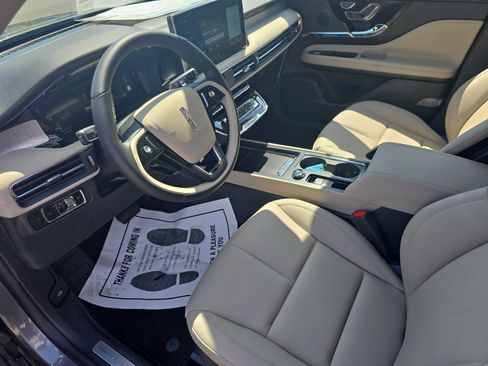 New 2026 Lincoln Corsair Premiere FWD image 15